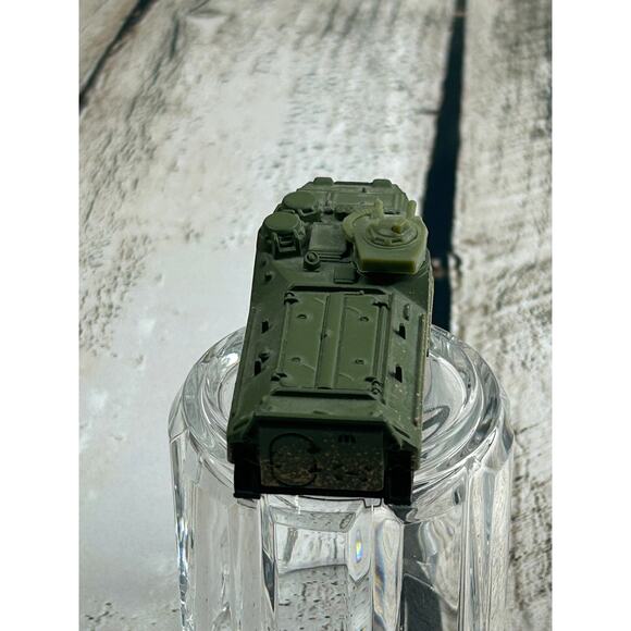 Matchbox 1999 Military First Editions Amphibious Personnel Carrier - Picture 4 of 6